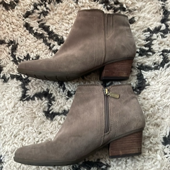Blondo size 9 waterproof booties - Picture 3 of 7